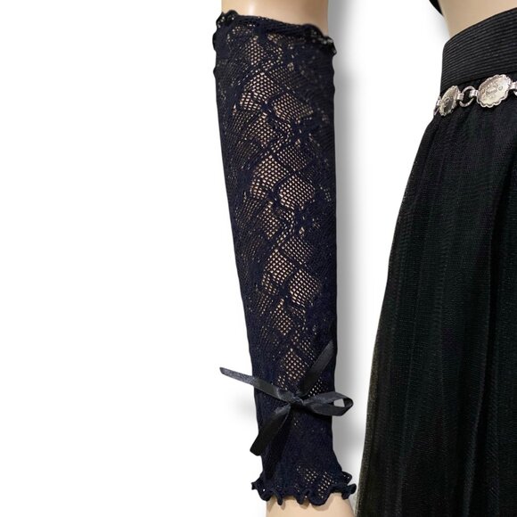 Black Lace Textured Long Arm Cover Fingerless Gloves - New - Picture 1 of 3